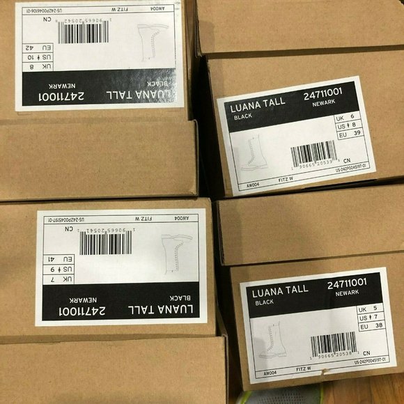 Dr. Martens Luana 14-eye Side-Zip Boot LAST ONE - Picture 10 of 13